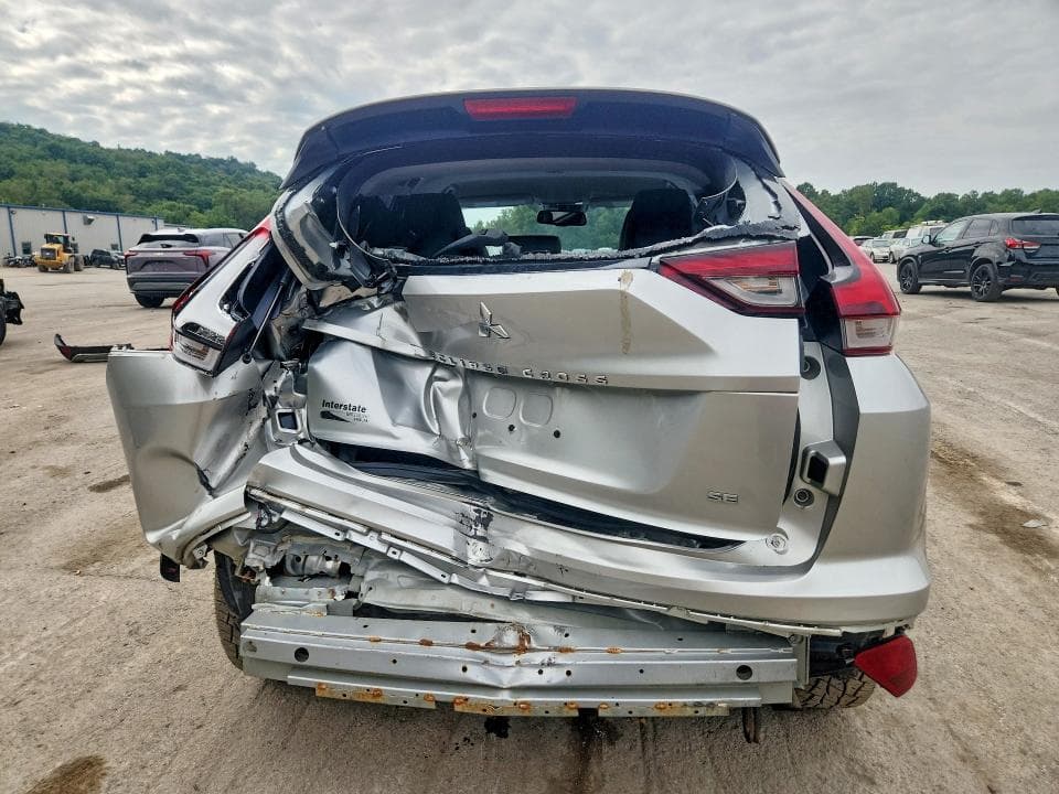 2023 MITSUBISHI ECLIPSE CROSS SE 6