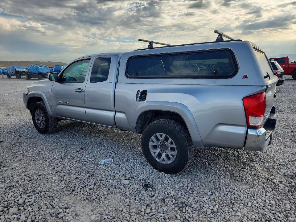 2017 TOYOTA TACOMA SR5 V6 2