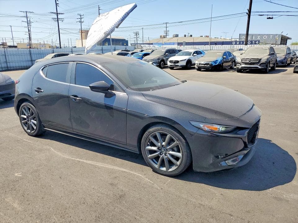 2021 MAZDA 3 SELECT 4