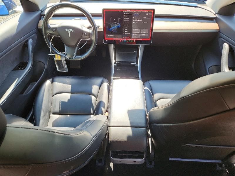 2018 TESLA MODEL 3 8