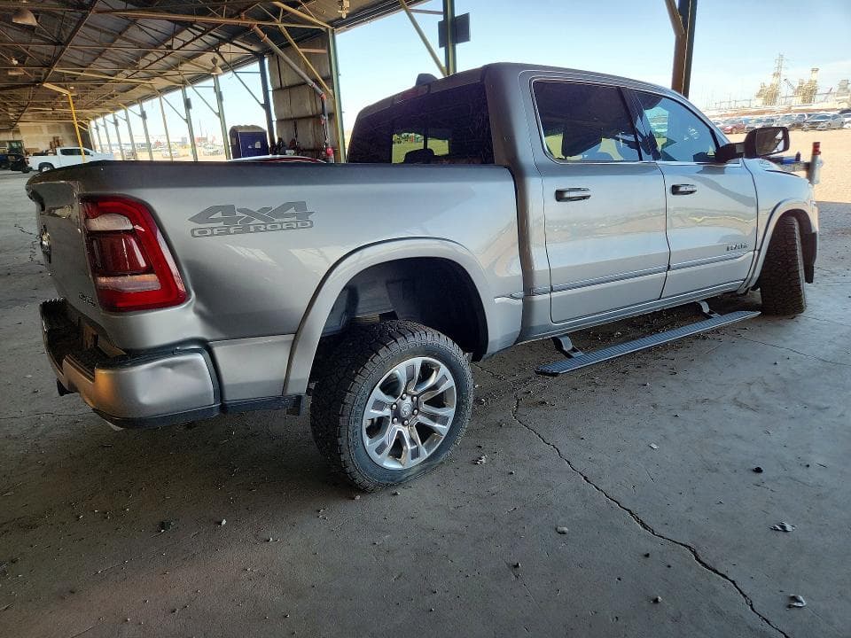 2023 RAM 1500 LIMITED 3