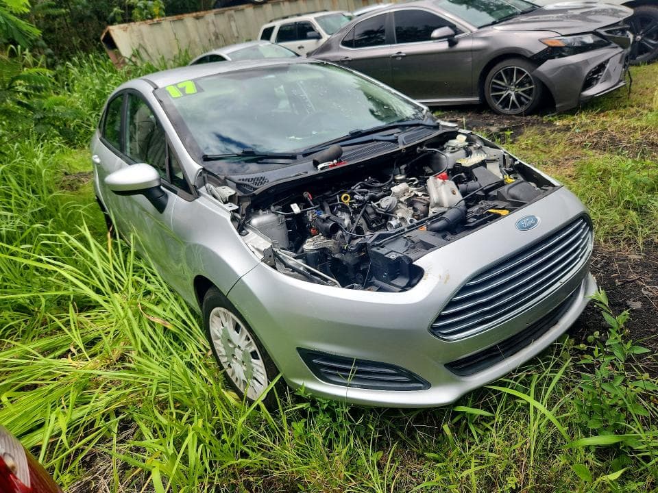 2017 FORD FIESTA SE 4