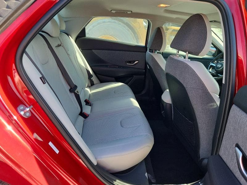 2025 HYUNDAI ELANTRA LIMITED 10