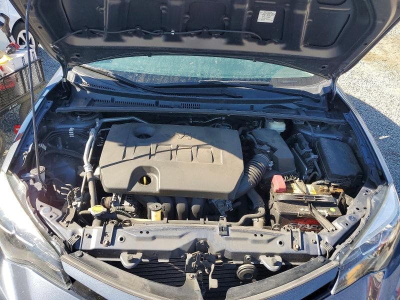 2017 TOYOTA COROLLA SE 11