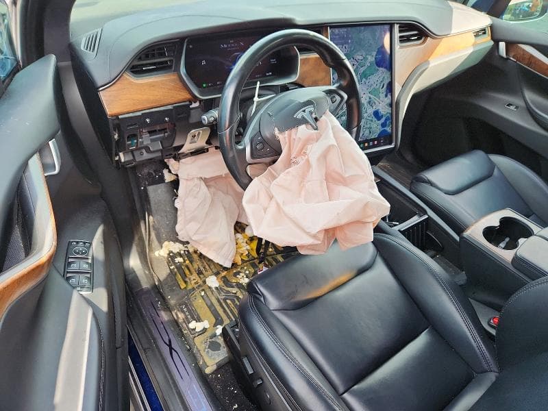 2020 TESLA MODEL X 8