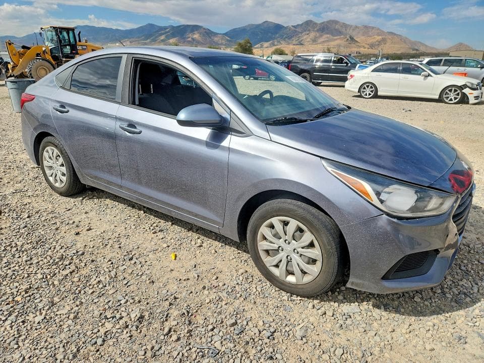 2018 HYUNDAI ACCENT SE 4