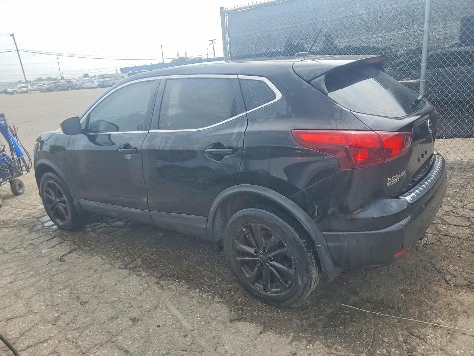 2018 NISSAN ROGUE SPORT S 2