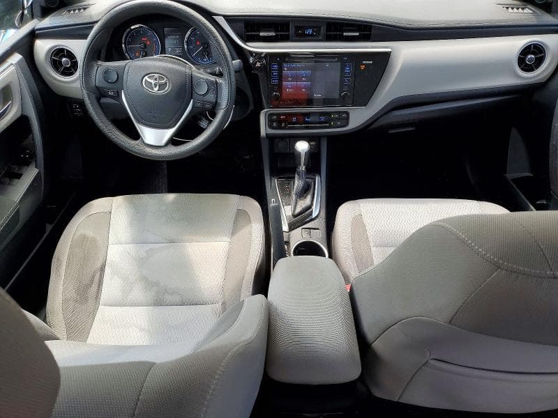 2017 TOYOTA COROLLA LE 8
