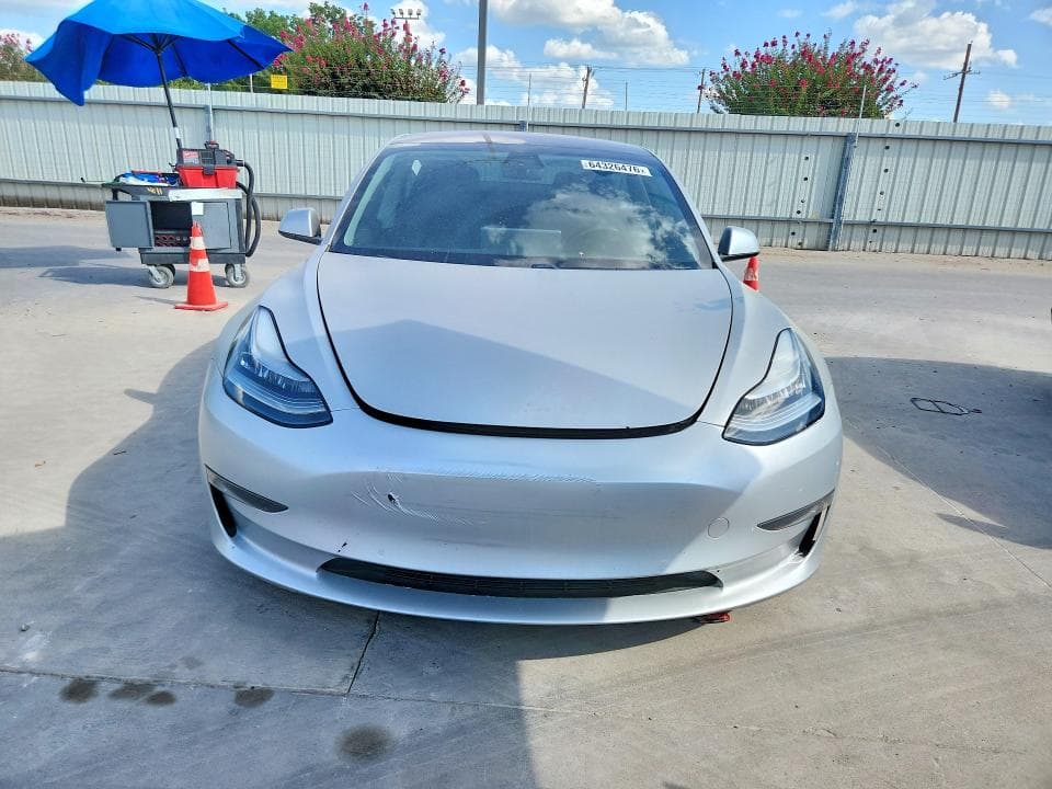 2018 TESLA MODEL 3 5