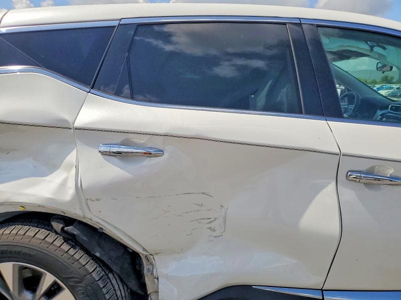 2018 NISSAN MURANO S 11
