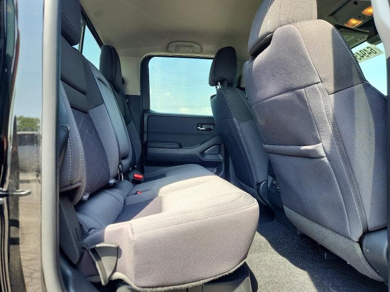 2025 NISSAN FRONTIER SV 10