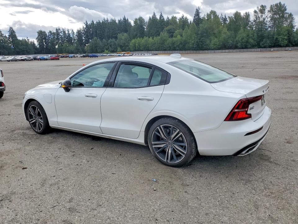 2022 VOLVO S60 T8 RECHARGE R-DESIGN EXPRESSION 2
