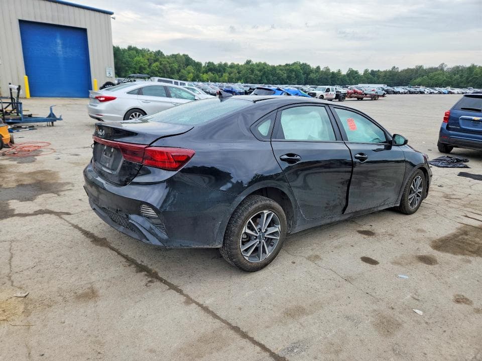 2023 KIA FORTE LXS 3