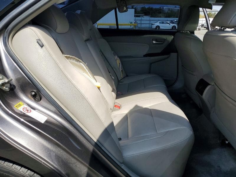 2017 TOYOTA CAMRY XLE 10