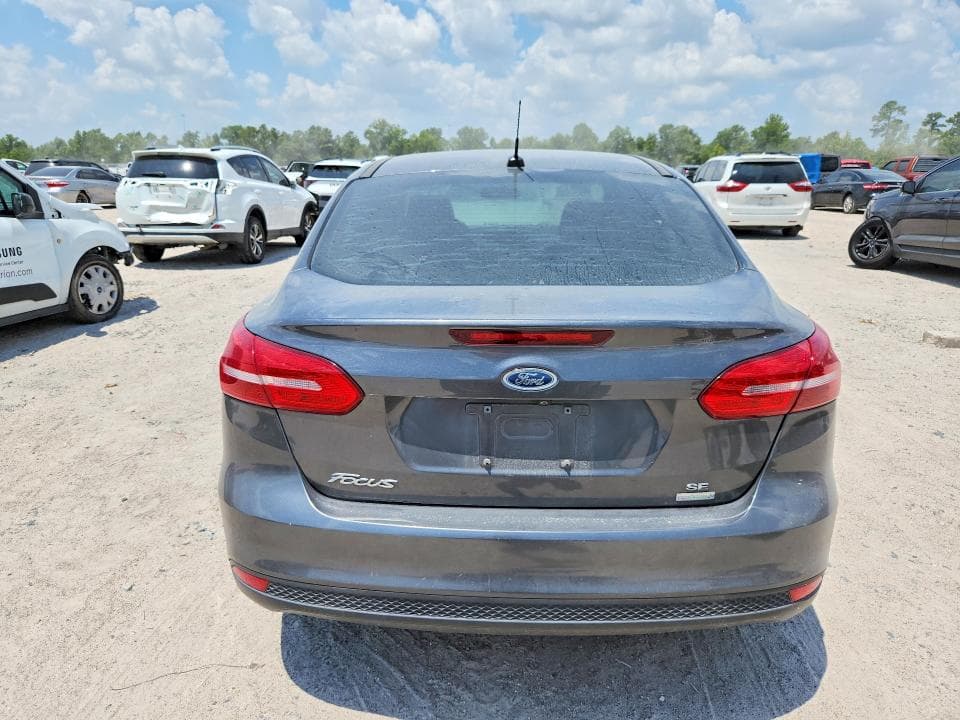 2018 FORD FOCUS SE 6