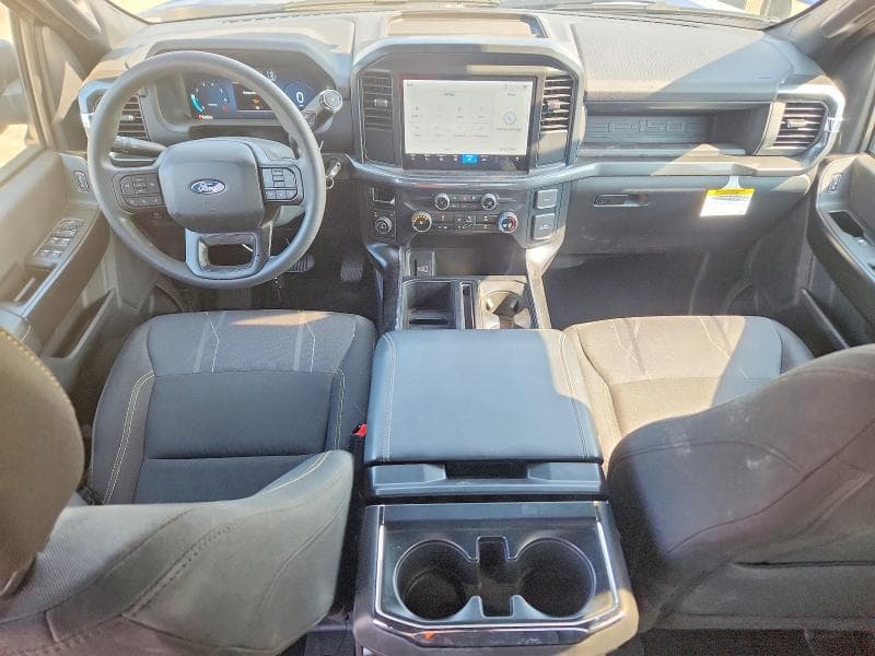 2025 FORD F150 STX 8