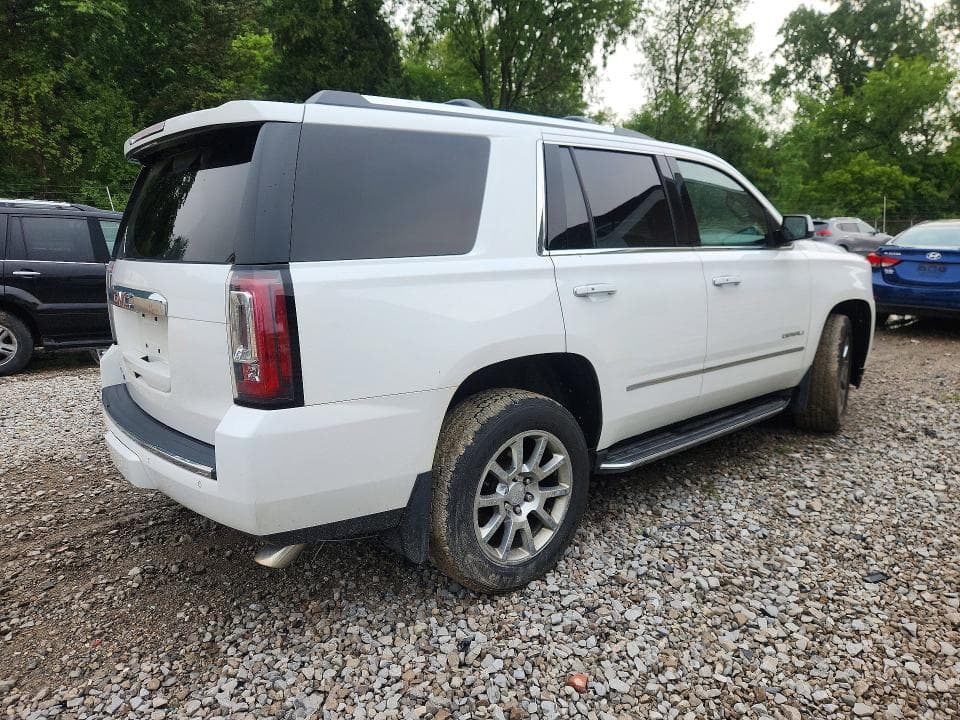 2017 GMC YUKON DENALI 3