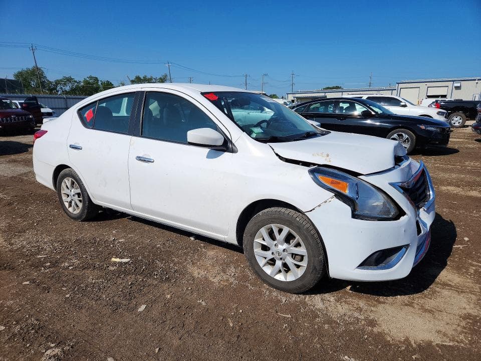 2018 NISSAN VERSA S 4