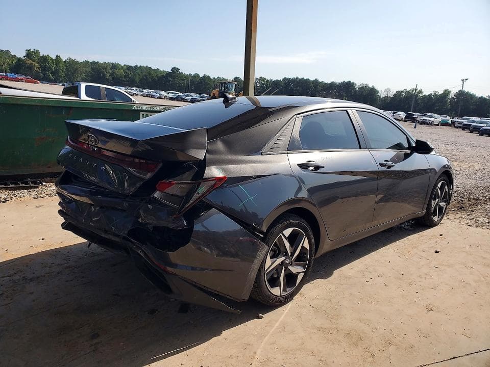 2023 HYUNDAI ELANTRA SEL 3
