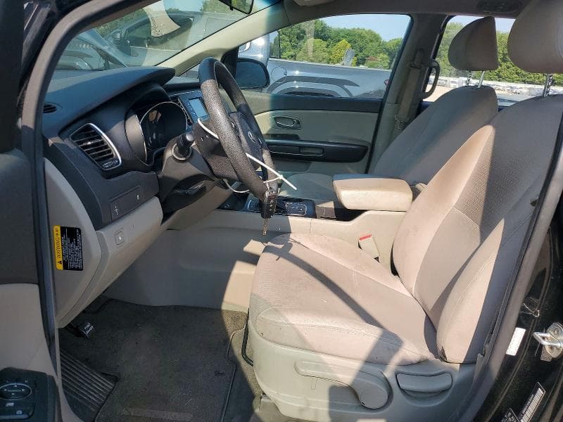 2017 KIA SEDONA L 7