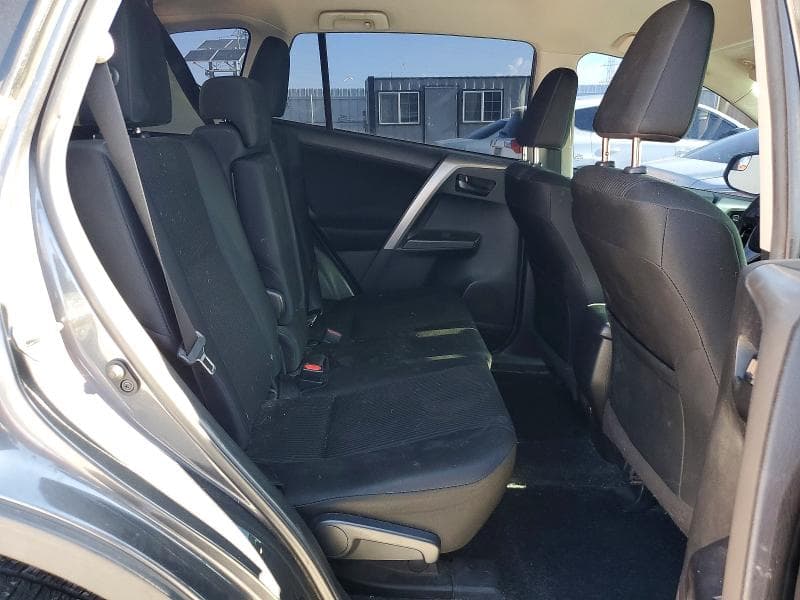 2018 TOYOTA RAV4 LE 11