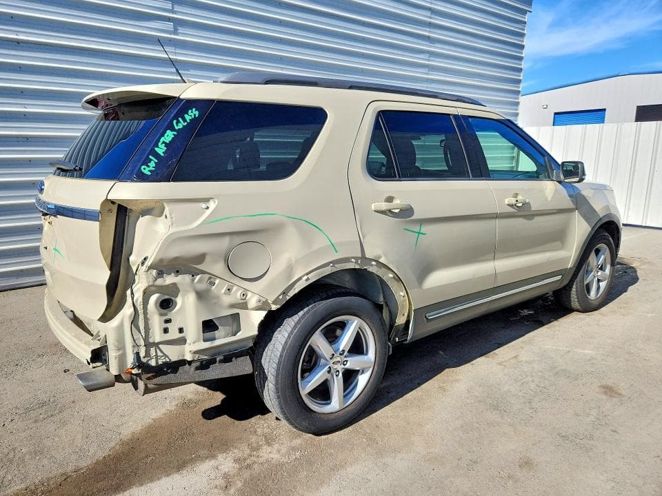 2018 FORD EXPLORER XLT 3