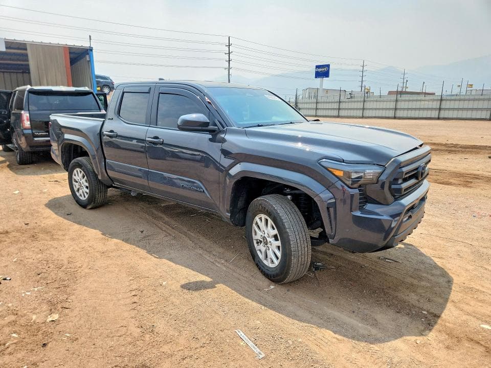 2026 TOYOTA TACOMA SR5 4