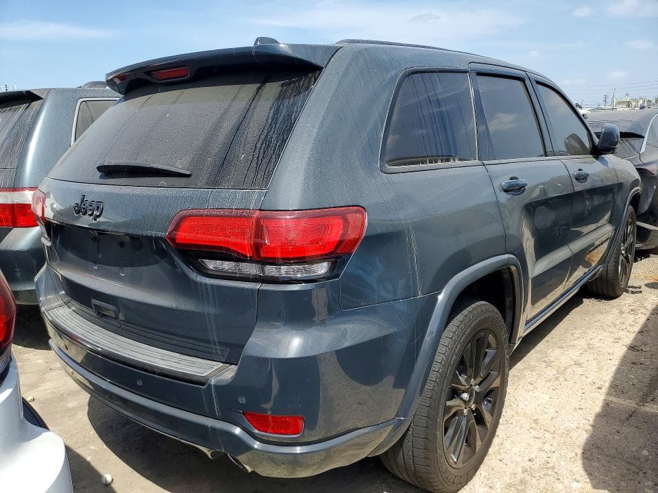 2017 JEEP GRAND CHEROKEE LAREDO 3
