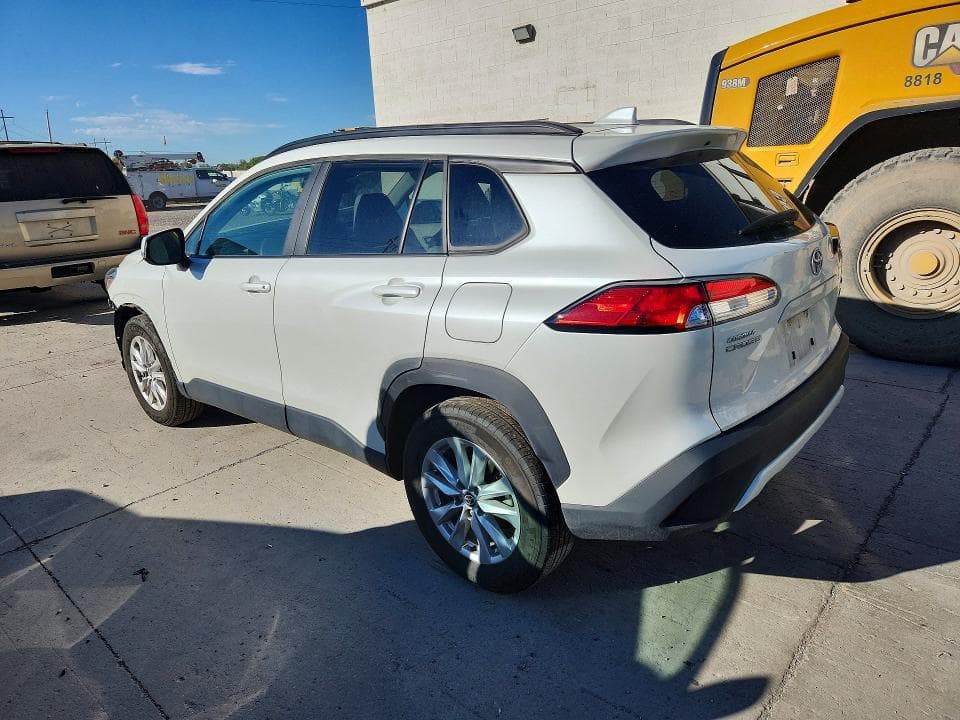 2024 TOYOTA COROLLA CROSS LE 2
