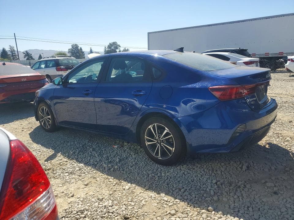2023 KIA FORTE LXS 2