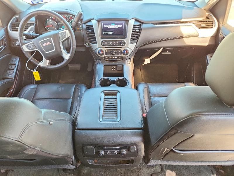 2017 GMC YUKON SLT 8