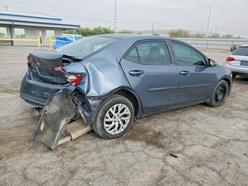 2017 TOYOTA COROLLA LE 3
