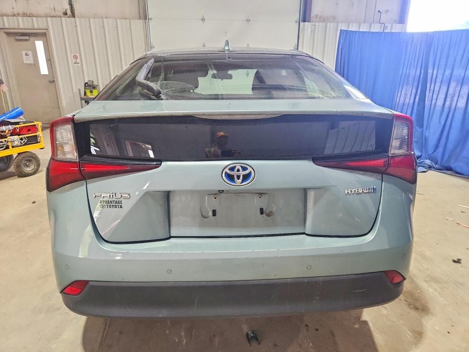 2019 TOYOTA PRIUS LE 6