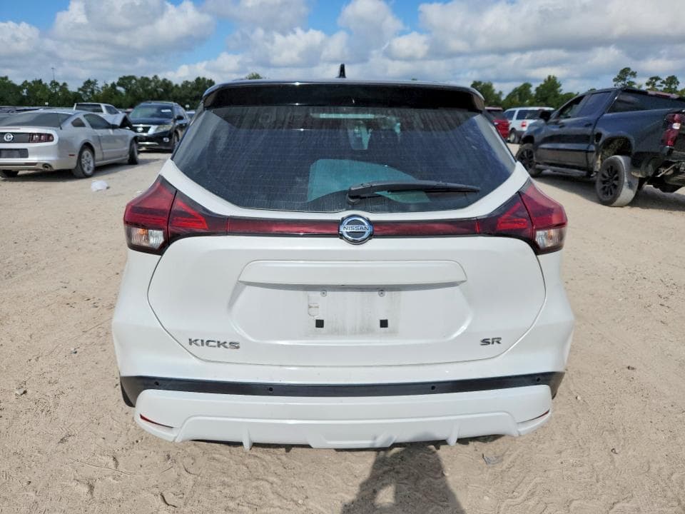 2021 NISSAN KICKS SR 6