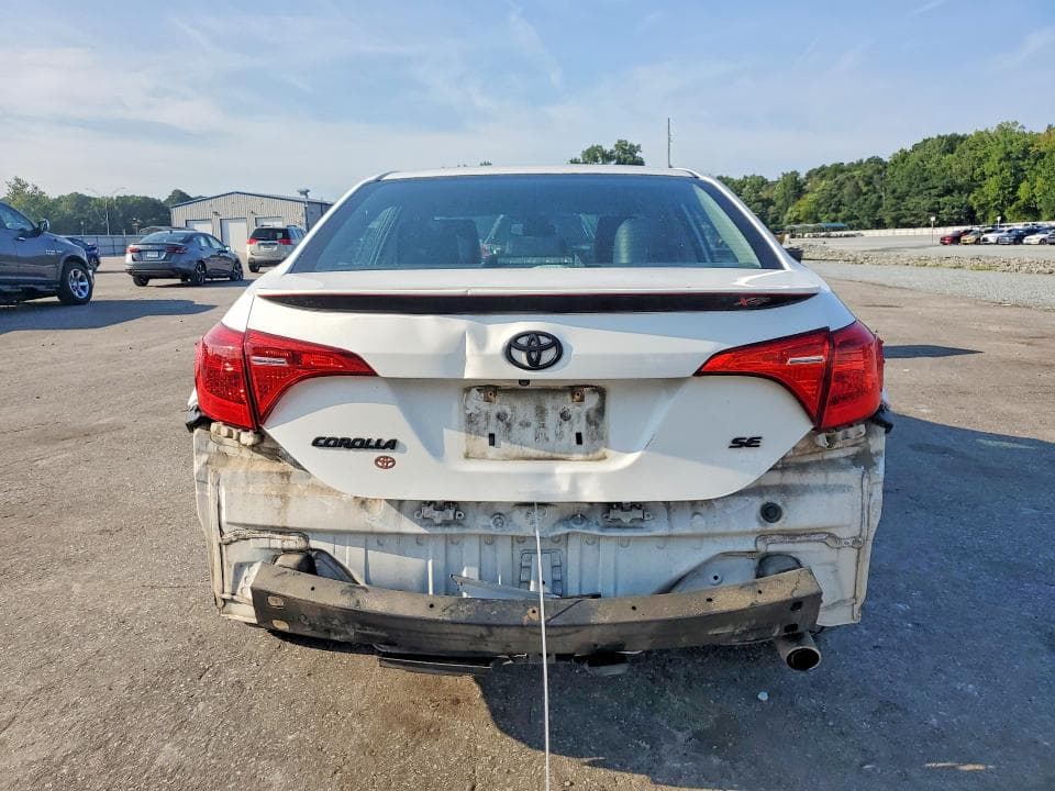 2017 TOYOTA COROLLA SE 6