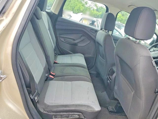 2017 FORD ESCAPE S 11