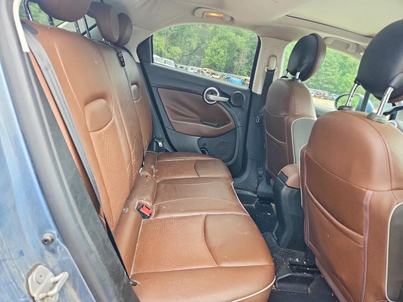 2017 FIAT 500X LOUNGE 10