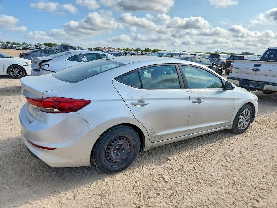2017 HYUNDAI ELANTRA SE 3