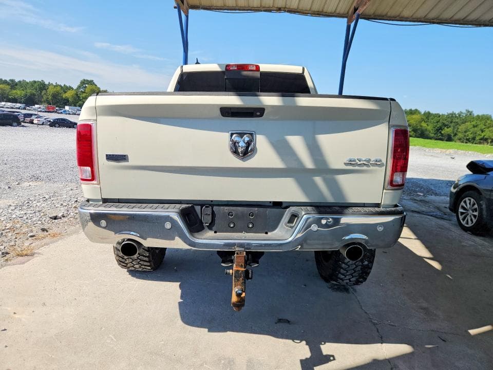 2017 RAM 1500 LARAMIE 6