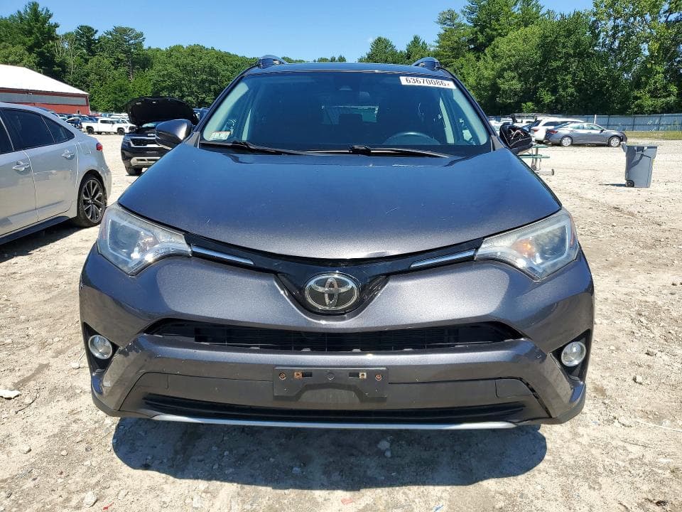2018 TOYOTA RAV4 XLE 5