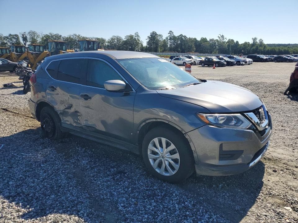 2018 NISSAN ROGUE S 4