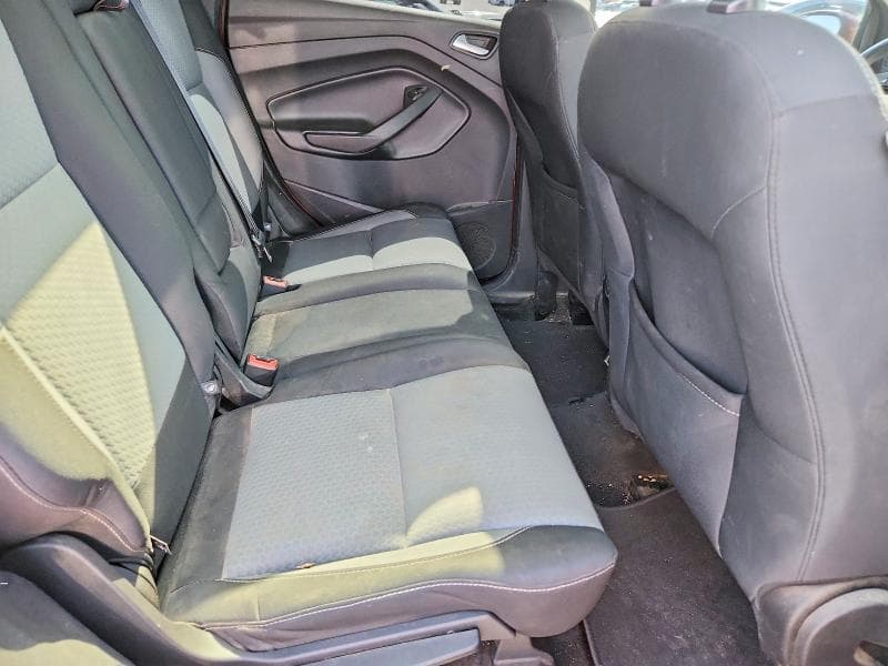 2017 FORD ESCAPE SE 11