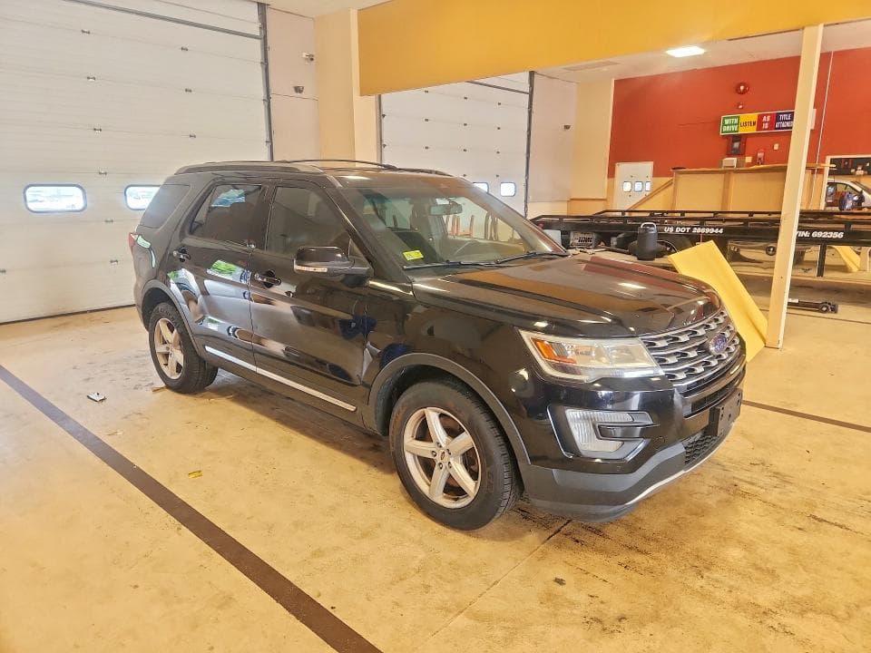 2017 FORD EXPLORER XLT 4