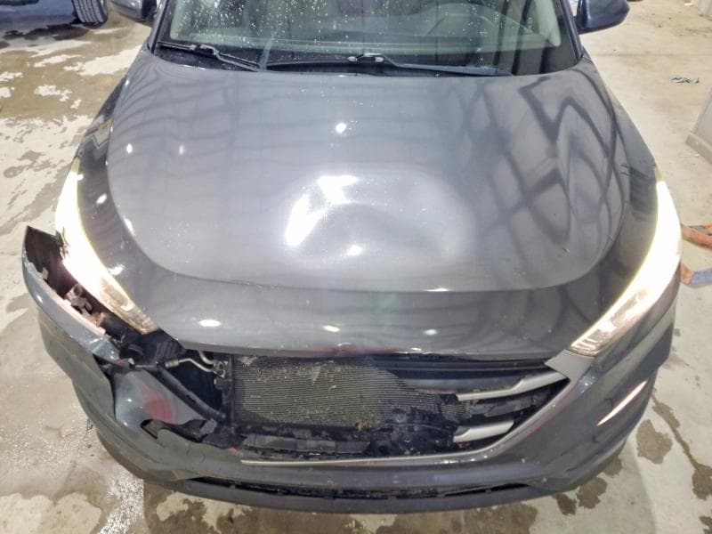 2017 HYUNDAI TUCSON SE 12