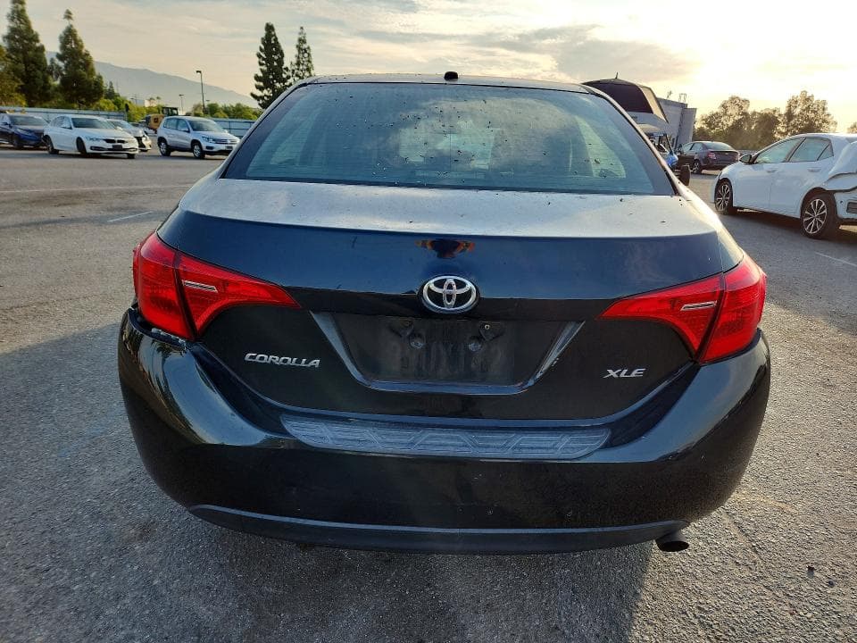 2018 TOYOTA COROLLA XLE 6