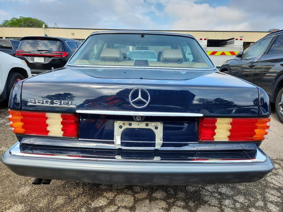 1986 MERCEDES-BENZ 560 SEL 6