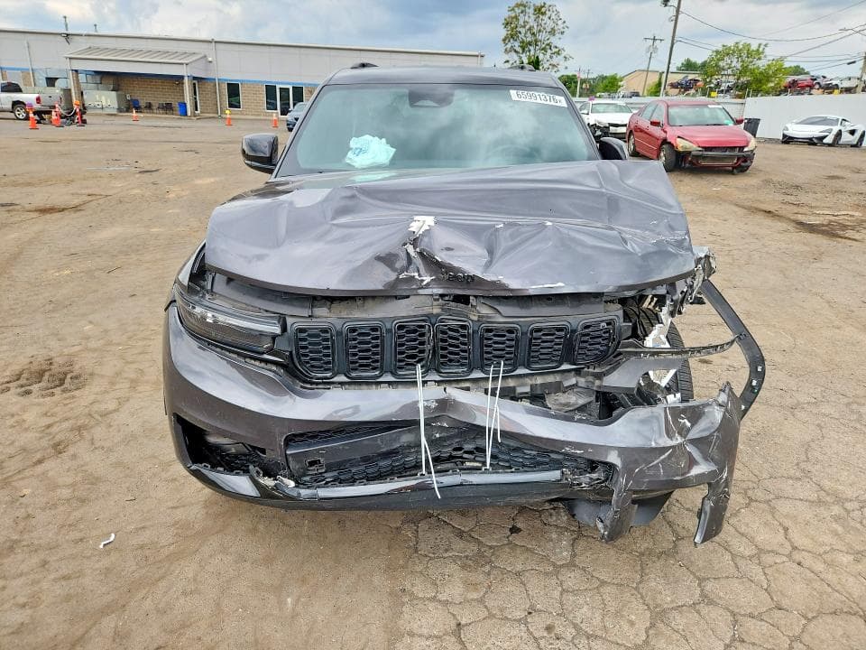 2022 JEEP GRAND CHEROKEE L LAREDO 5