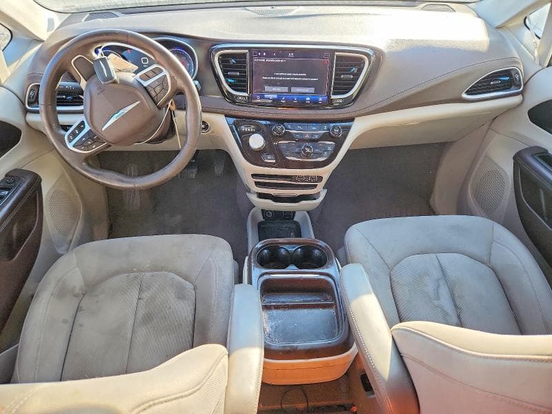 2021 CHRYSLER PACIFICA TOURING 8