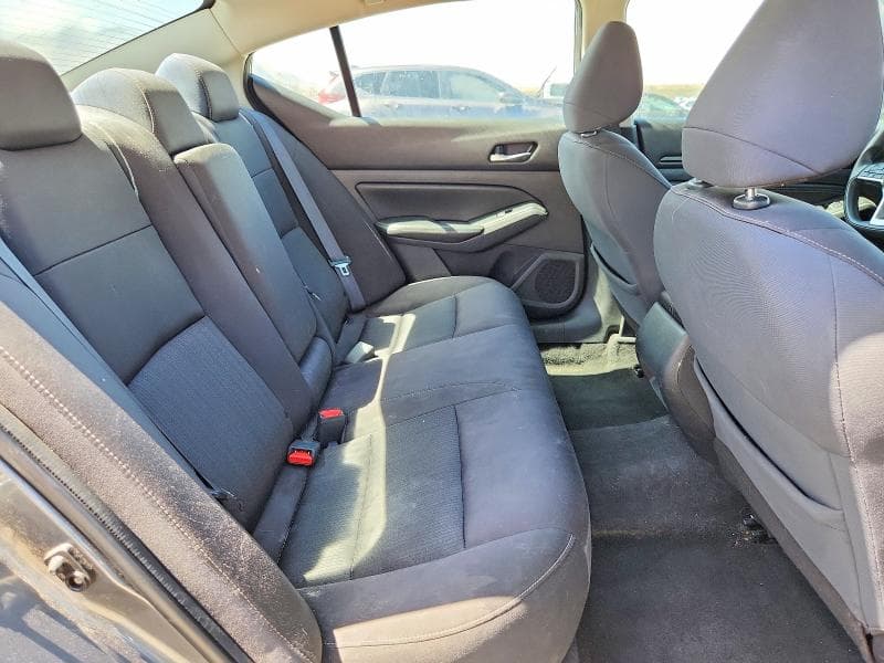 2019 NISSAN ALTIMA S 10