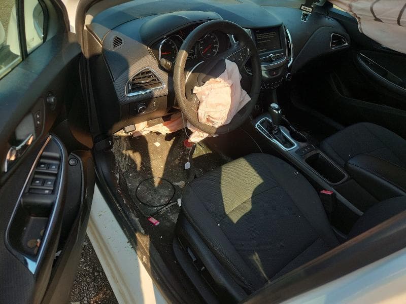 2019 CHEVROLET CRUZE LT 8